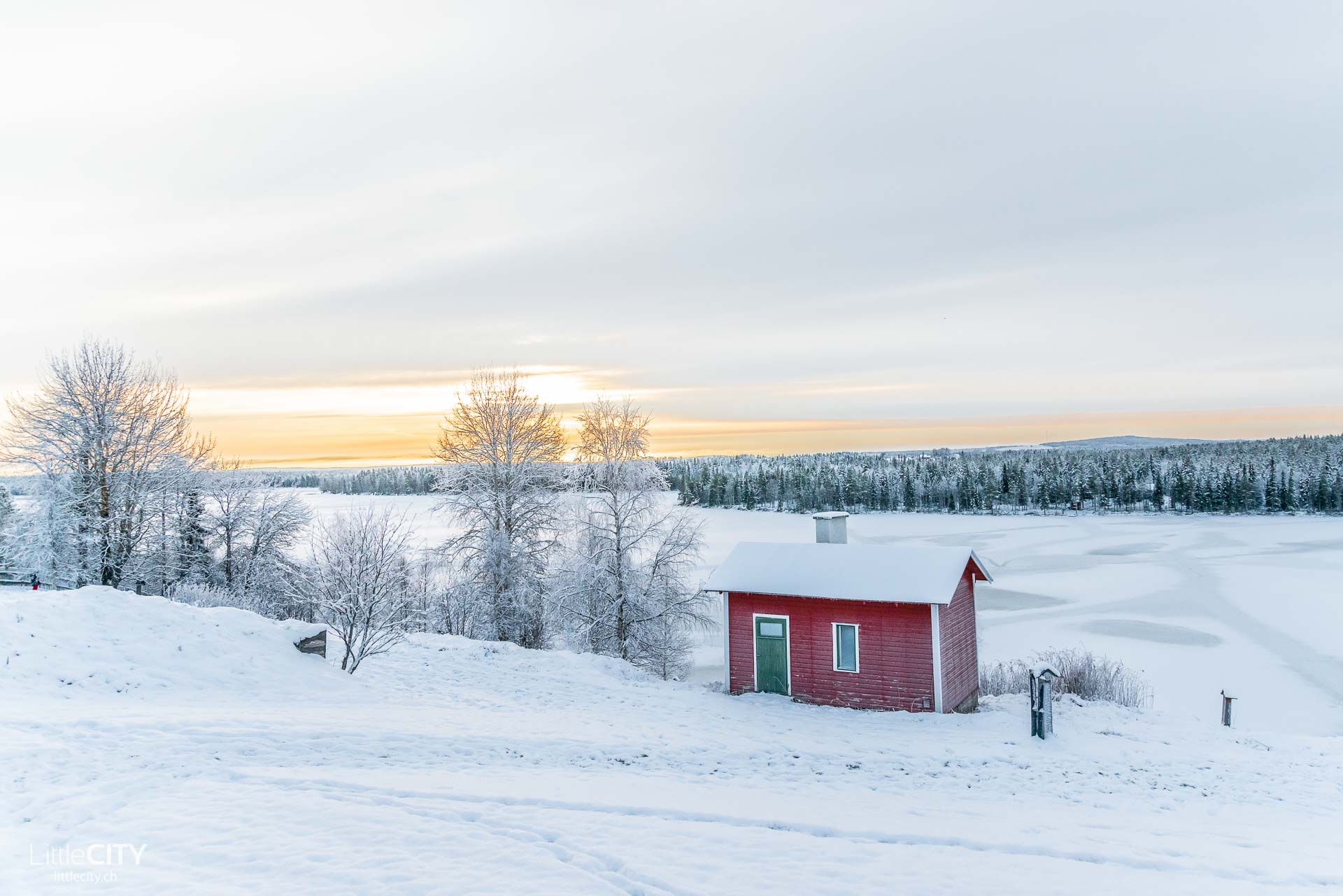 Ruka Kusamo See im Lappland, Finnland
