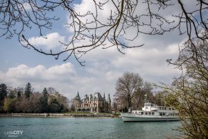 Thun Schloss Schadau Schiffahrt - LittleCITY Städte Guide