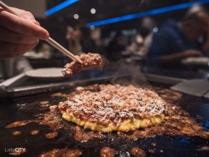 Okonomiyaki Japanisches Essen