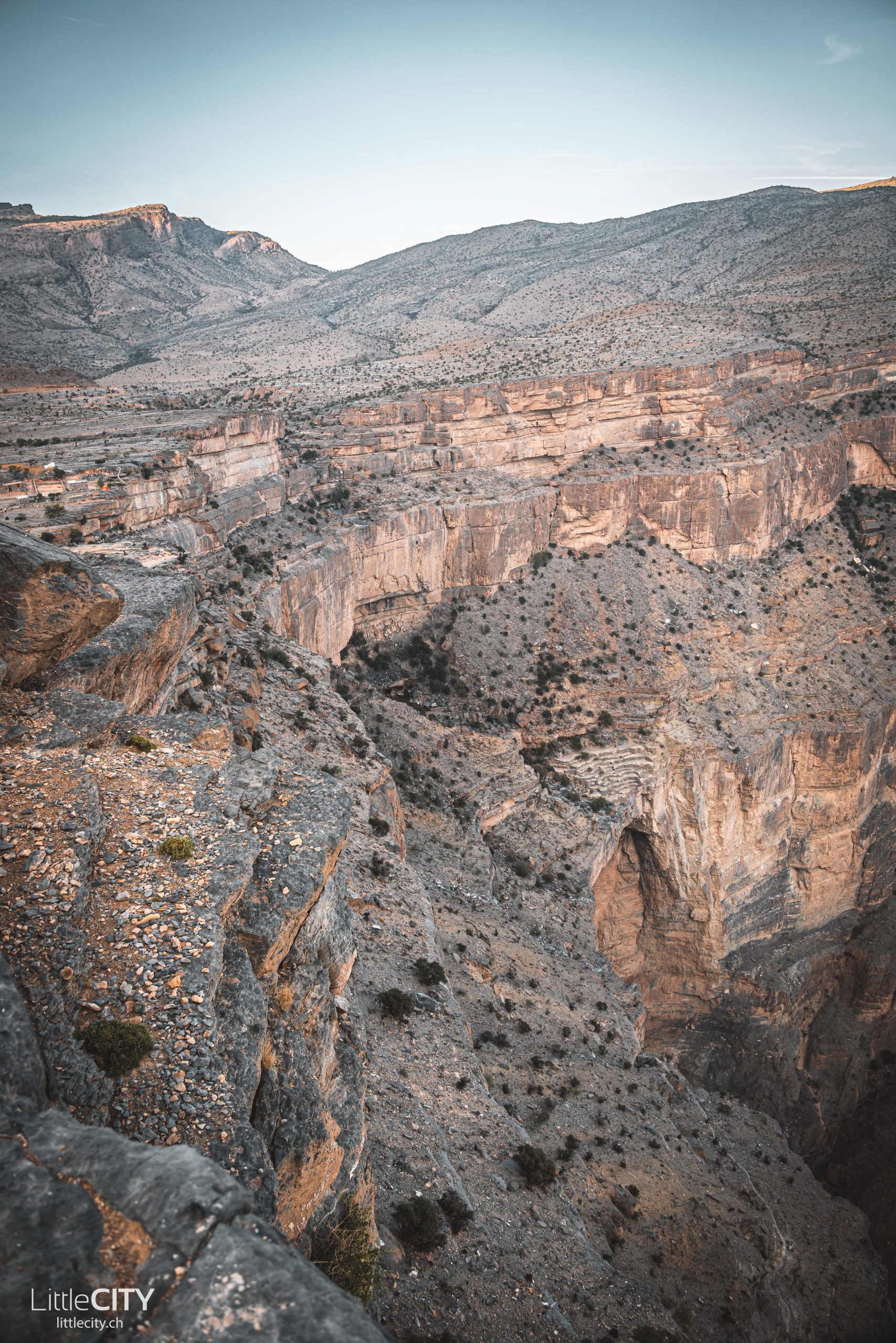 Jebel Shams Grand Canyon Oman